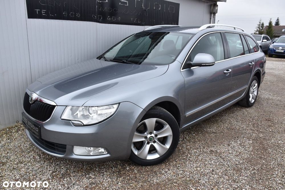 Skoda Superb 2.0 TDI DSG Ambition - 26
