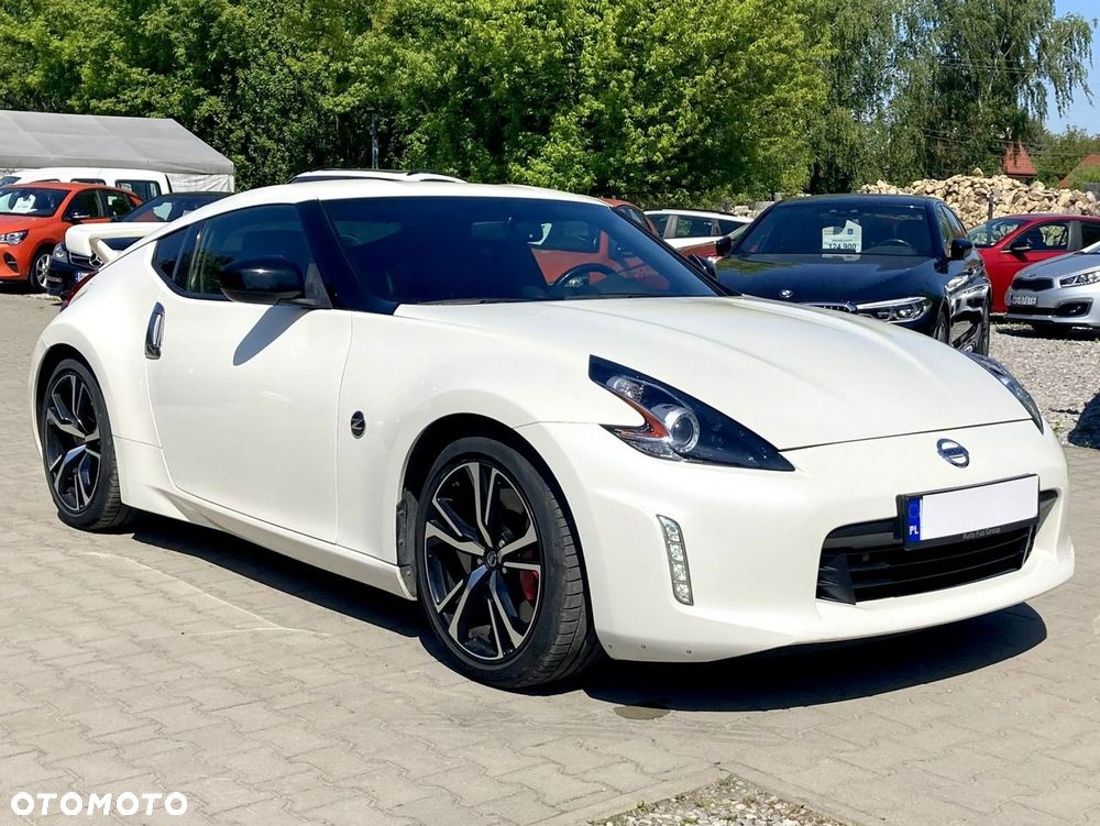Nissan 370 Z - 8