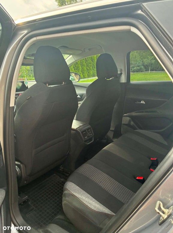 Peugeot 3008 1.6 BlueHDi Active S&S EAT6 - 8