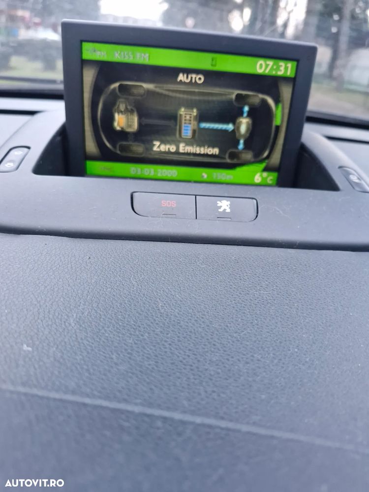 Peugeot 3008 HYbrid4 2.0 HDI FAP BMP - 7