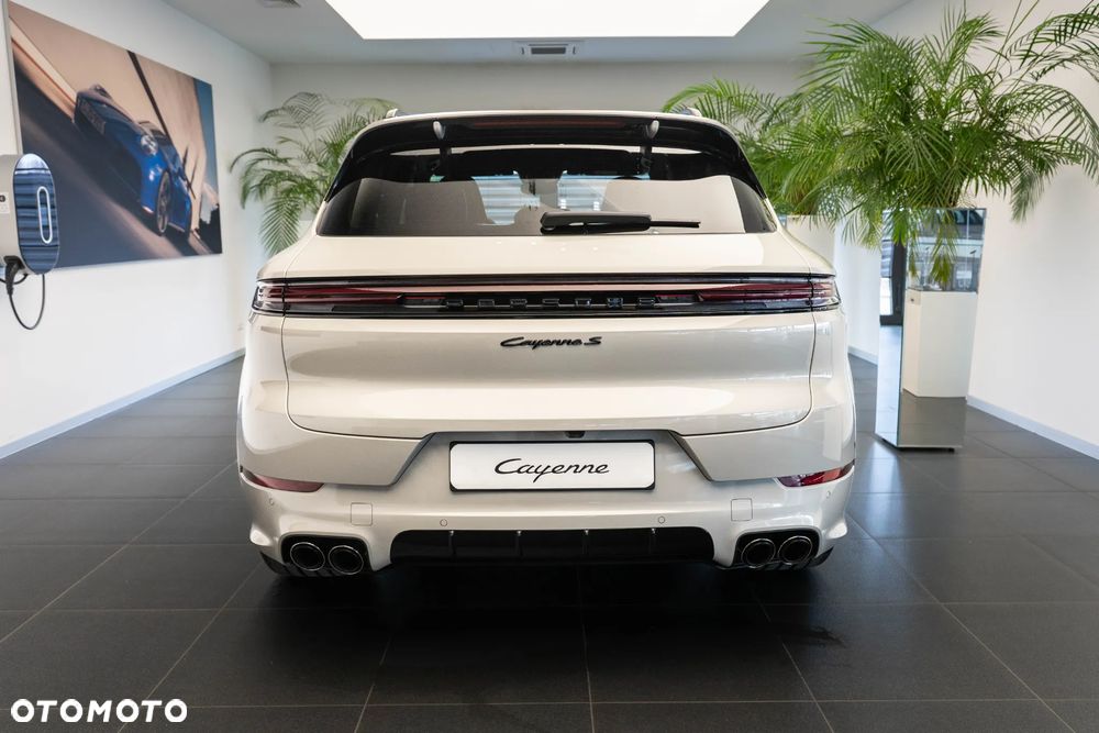 Porsche Cayenne E-Hybrid PHEV Black Edition - 5