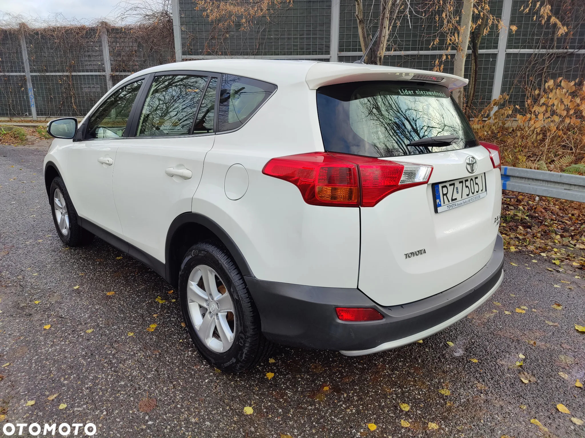 Toyota RAV4 2.2 D-4D Premium - 7