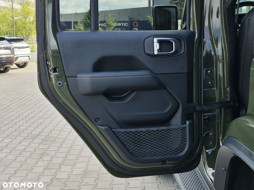 Jeep Wrangler 2.0 T-GDI Hardtop AWD Automatik 80th Anniversary - 26