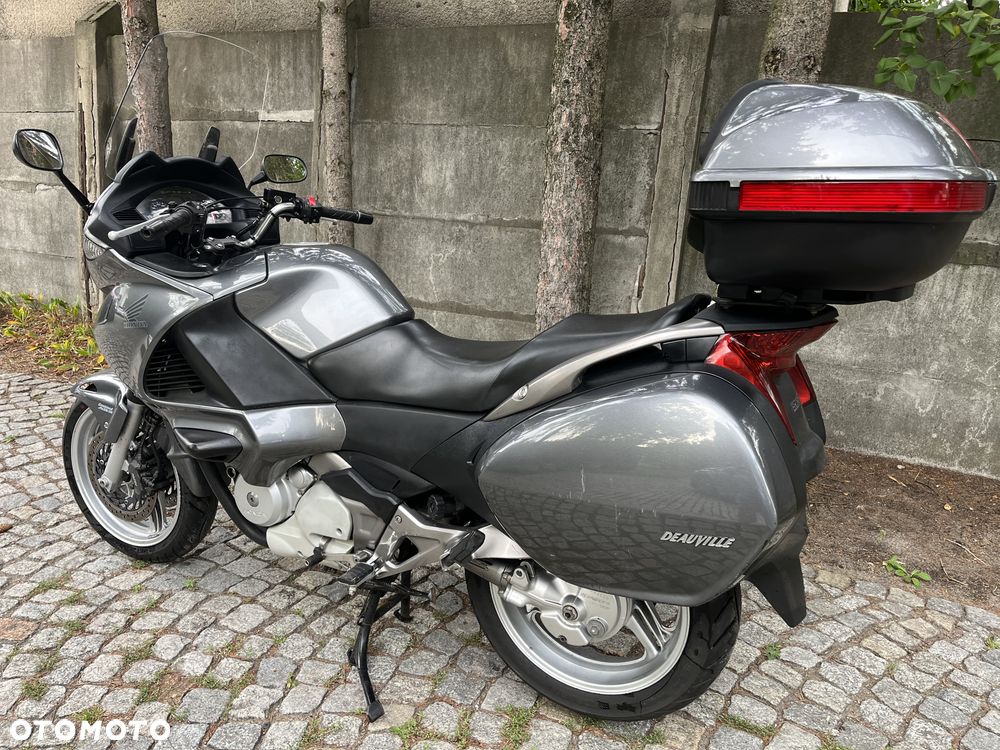Honda Deauville - 16