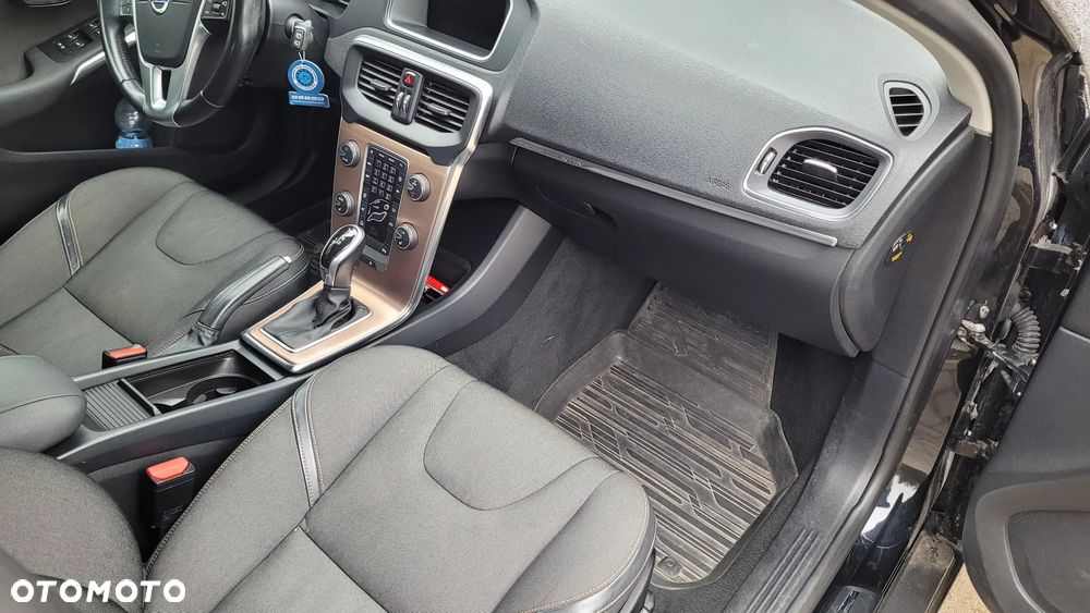 Volvo V40 Cross Country D3 Geartronic Momentum - 11