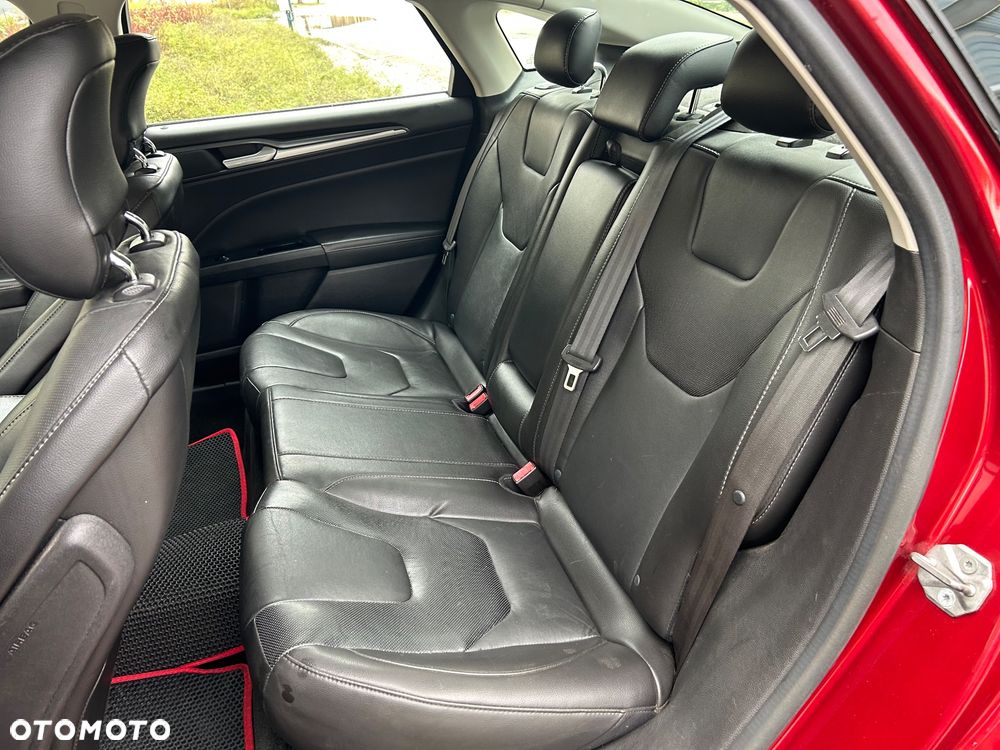 Ford Fusion 2.0 EcoBoost Titanium - 9