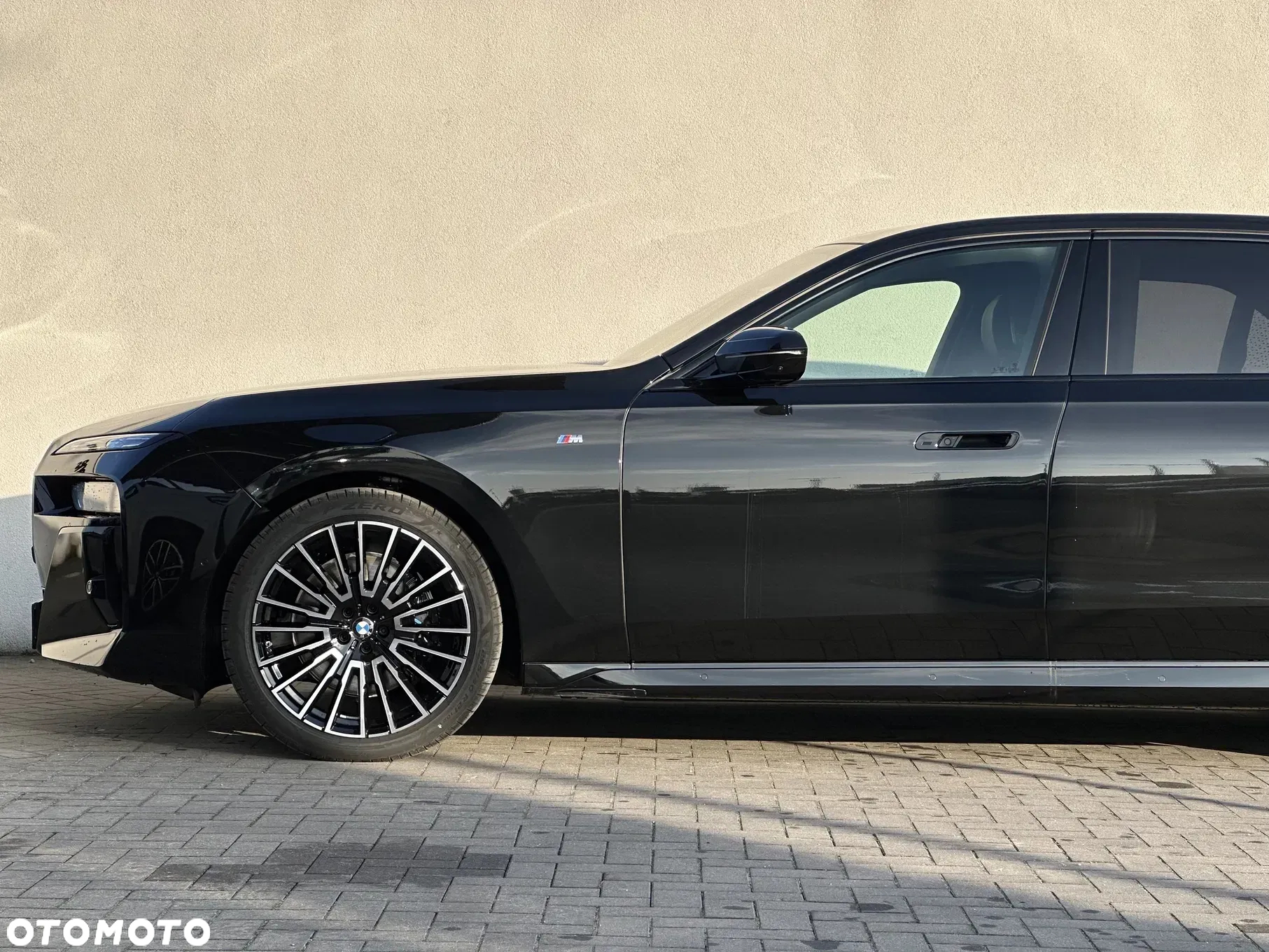 BMW Seria 7 - 10