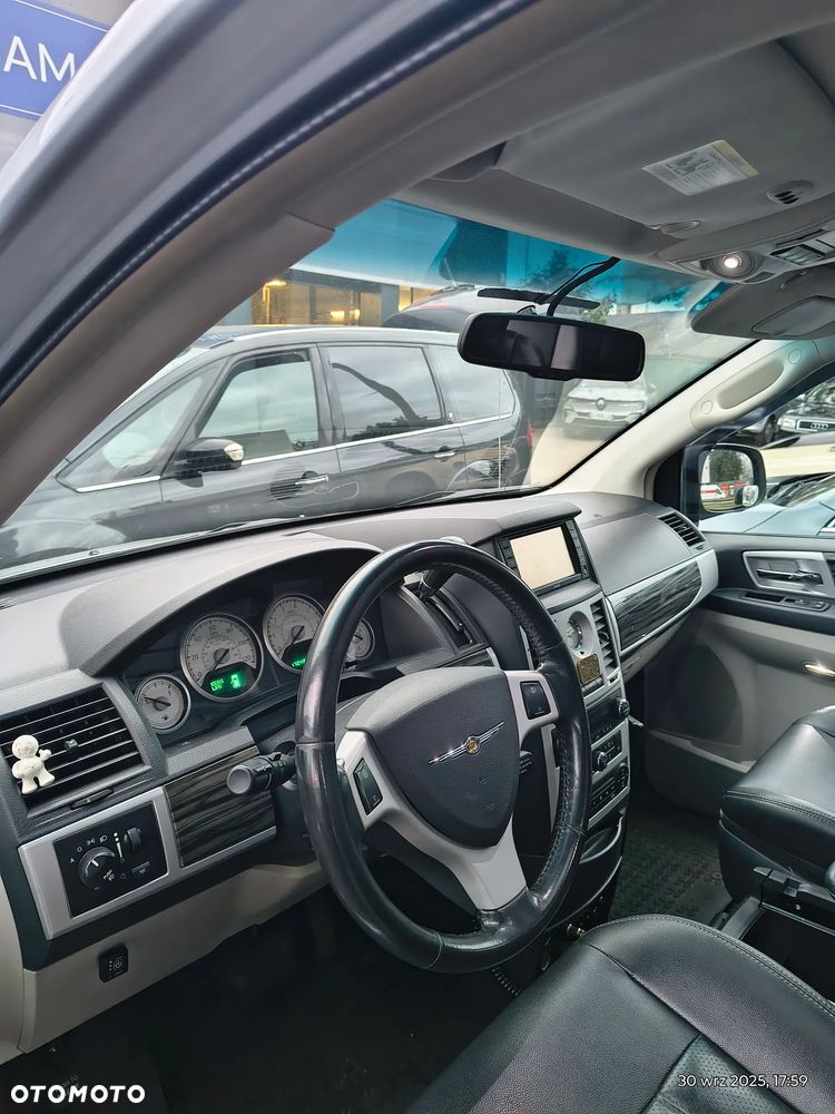 Chrysler Town & Country 4.0 Limited - 16