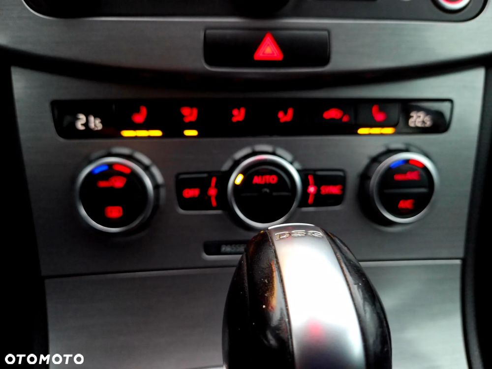 Volkswagen Passat Variant 2.0 TDI BlueMotion Technology Comfortline - 16