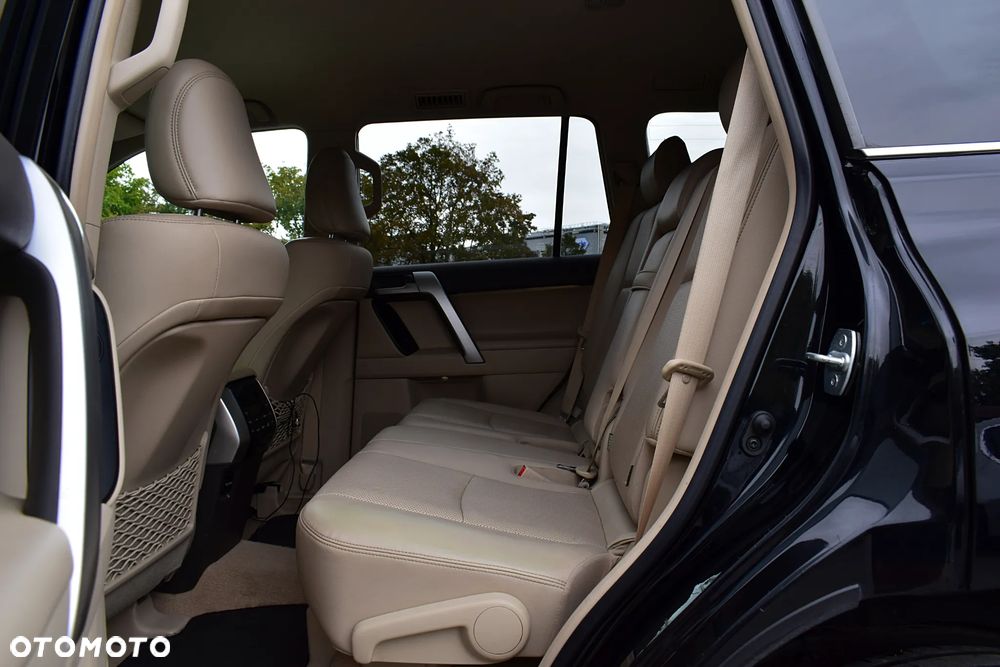 Toyota Land Cruiser LC 2.8 D-4D Invincible - 6
