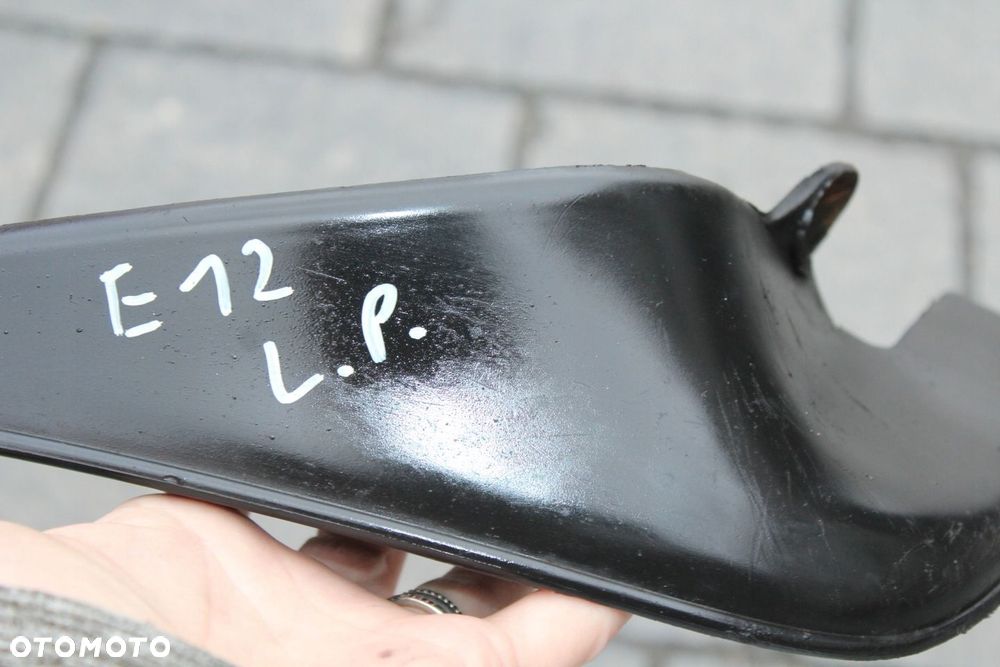CHLAPACZ LEWY PRZÓD OSŁONA PROGU COROLLA E12 - 5