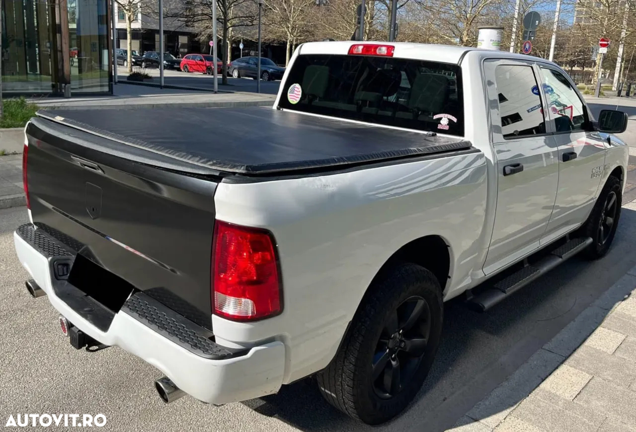 Dodge RAM - 8