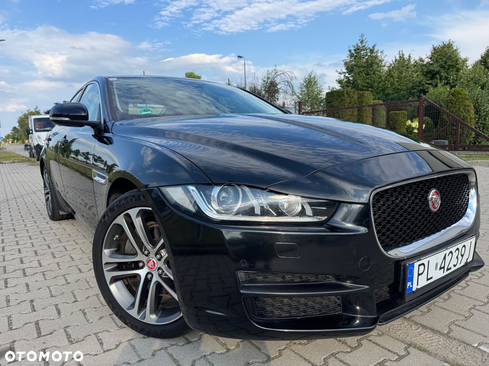 Jaguar XE 2.0 D AWD Prestige - 15