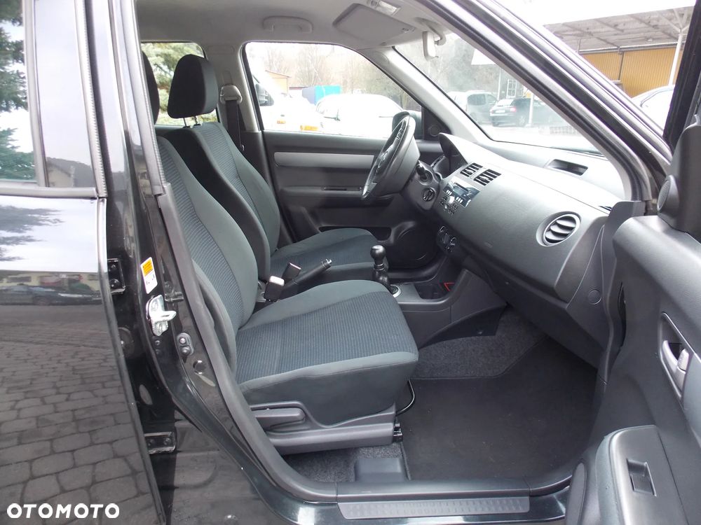 Suzuki Swift 1.3 DDiS Comfort - 13