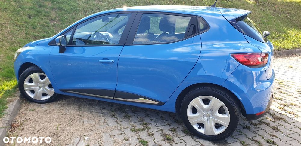 Renault Clio 1.2 16V Limited Plus - 19