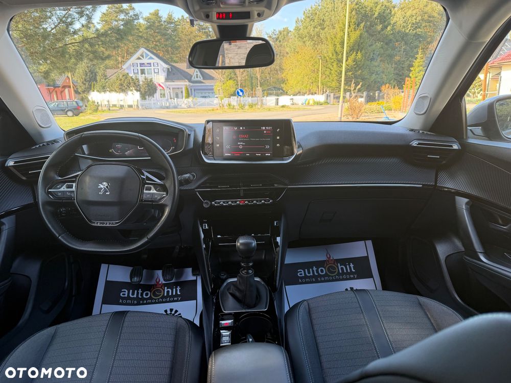 Peugeot 2008 1.2 PureTech Allure Pack S&S - 28