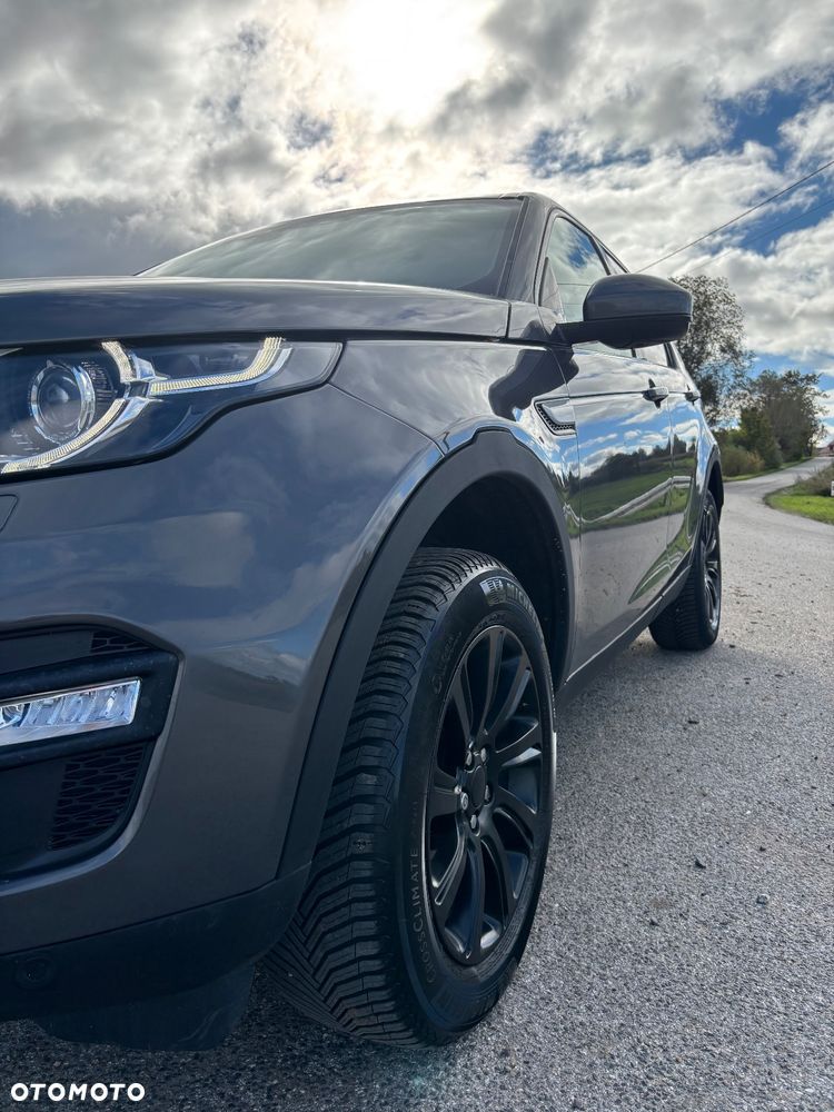 Land Rover Discovery Sport ver-2-0-d180-r--dynamic-hse - 13