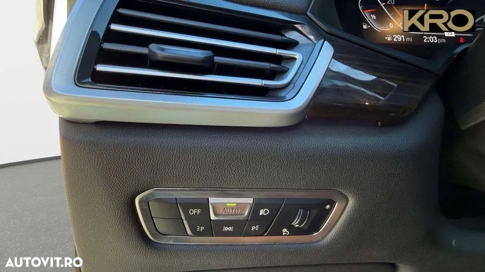 BMW X5 xDrive40i - 38