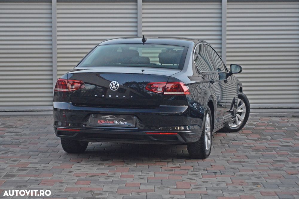 Volkswagen Passat Variant 1.6 TDI (BlueMotion Technology) DSG Comfortline - 14