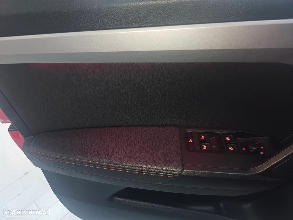 SEAT Arona 1.0 TGI FR - 17