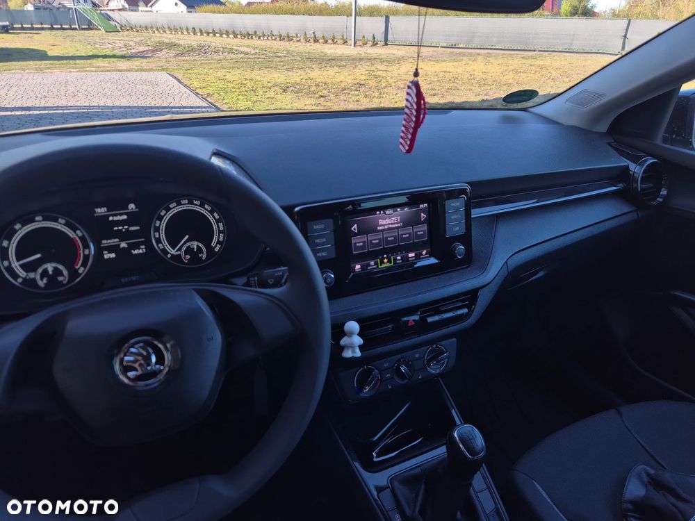 Skoda Fabia 1.0 MPI Active - 19
