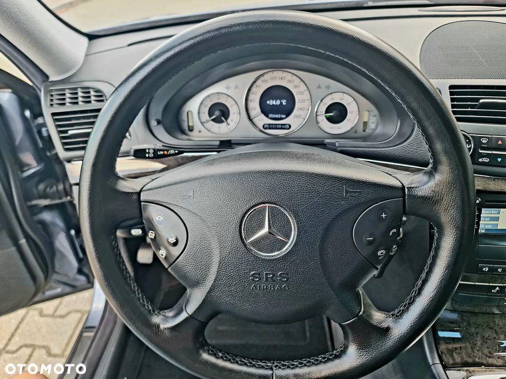 Mercedes-Benz Klasa E 320 T Avantgarde - 30