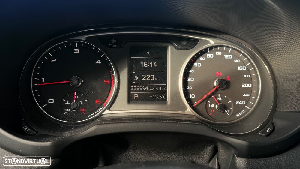 Audi A1 Sportback 1.6 TDi S-line S tronic - 15