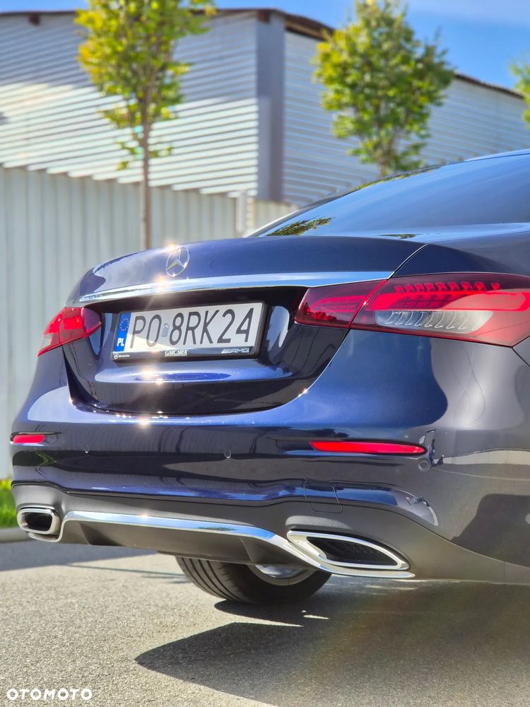 Mercedes-Benz Klasa E 200 9G-TRONIC - 23
