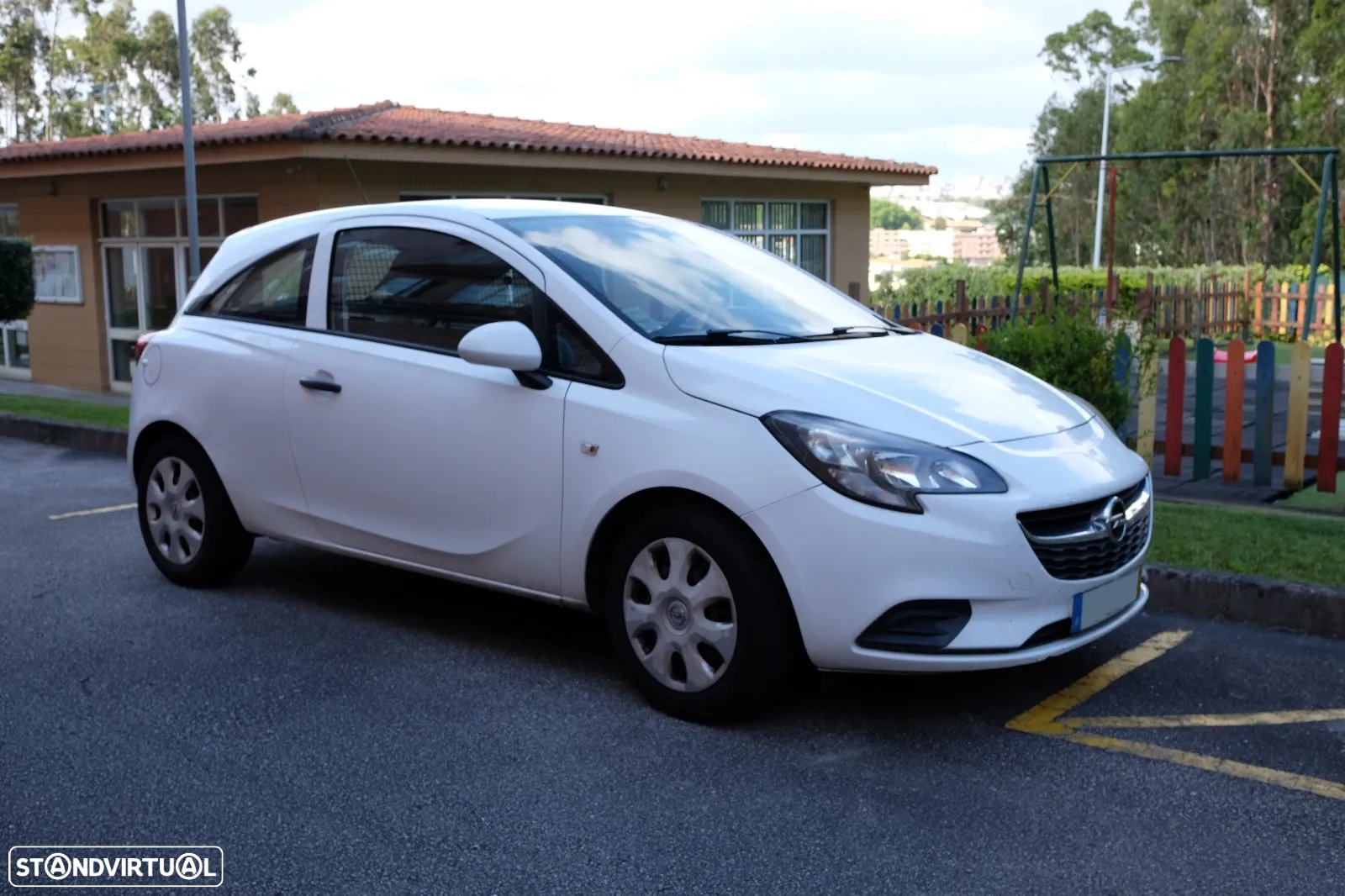 Opel Corsa 1.3 CDTi All White - 4