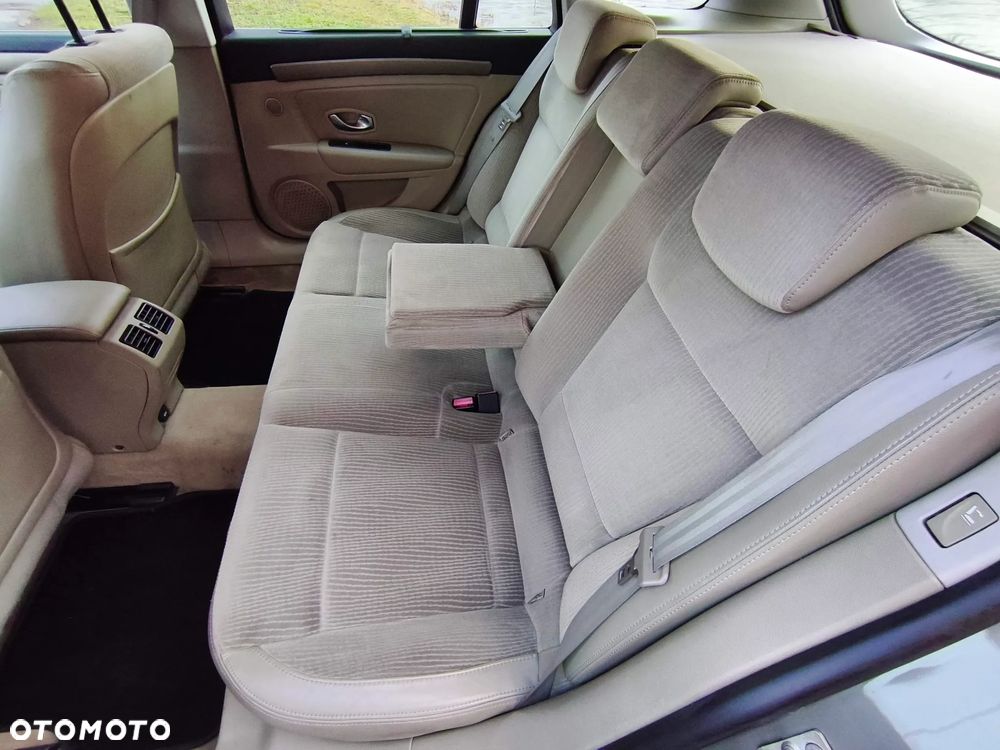 Renault Laguna 2.0 DCi Luxe Privilege - 15