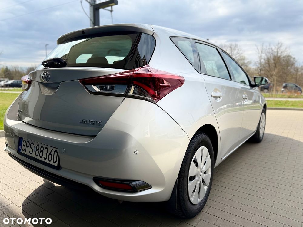 Toyota Auris 1.33 VVT-i Comfort - 14