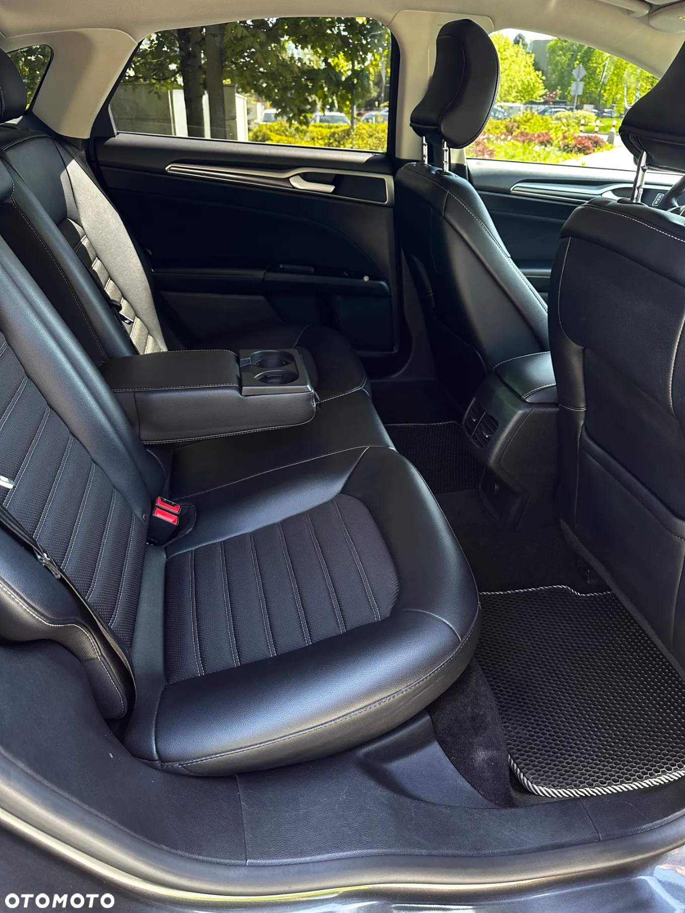 Ford Fusion 2.0 EcoBoost Titanium - 17