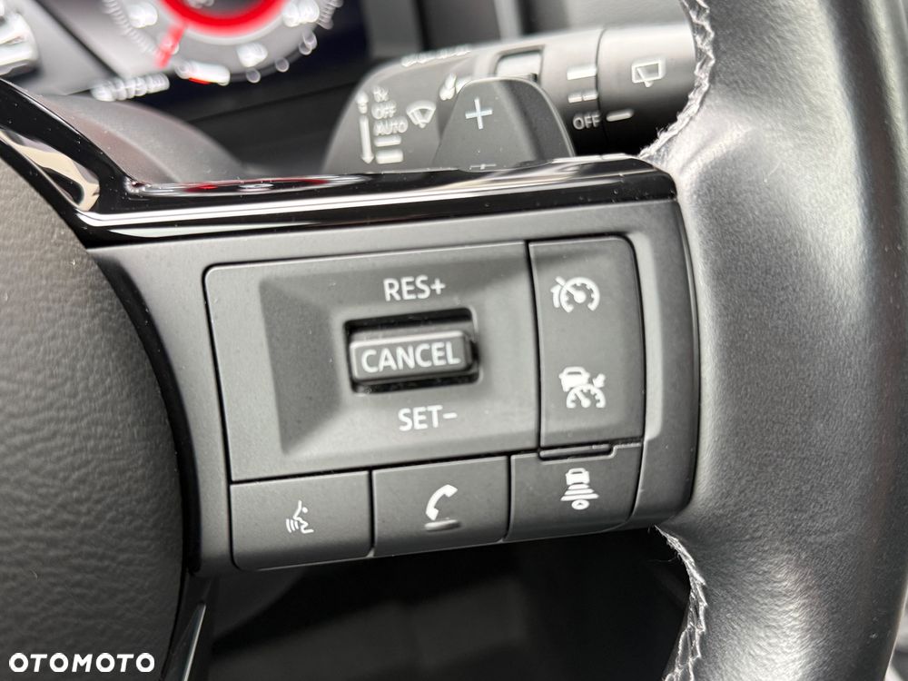 Nissan Qashqai 1.3 DIG-T MHEV Xtronic N-Connecta - 35