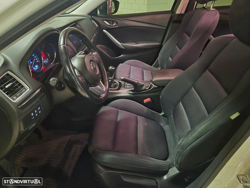 Mazda 6 2.2 SKY-D Evolve Navi 104g - 30