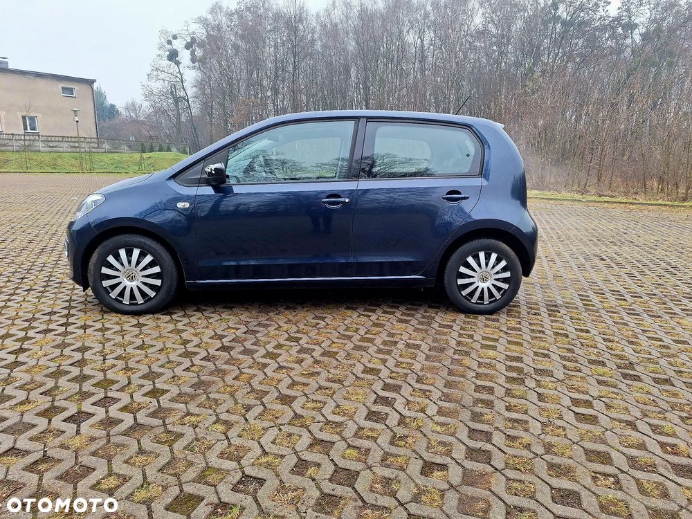Volkswagen up! United - 8