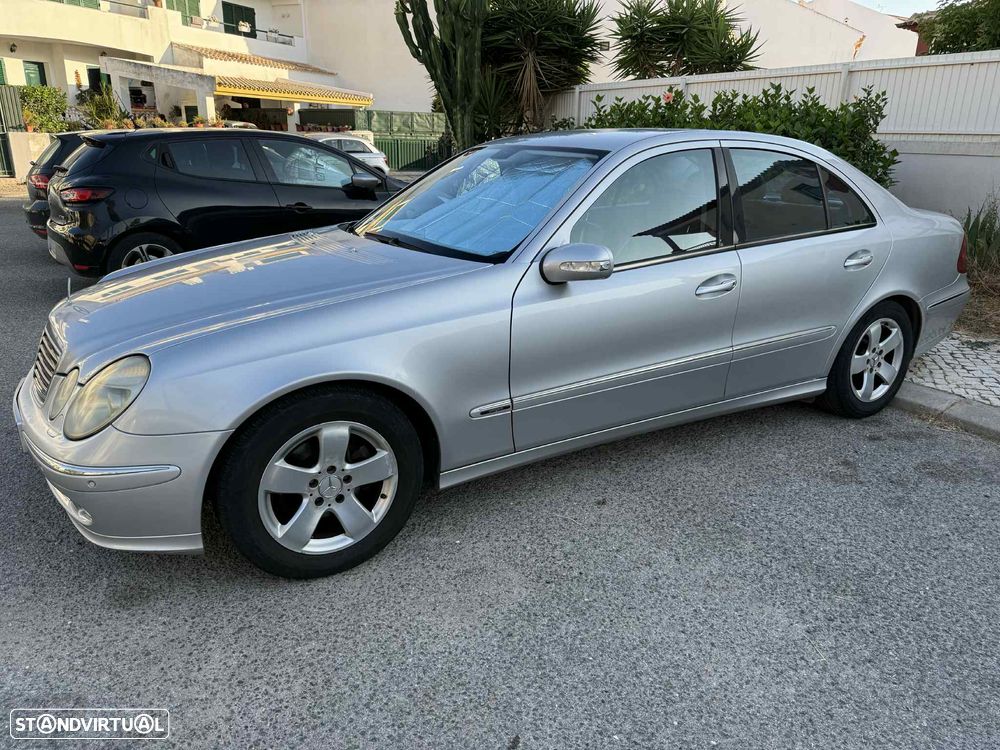 Mercedes-Benz E 220 CDI Avantgarde - 15