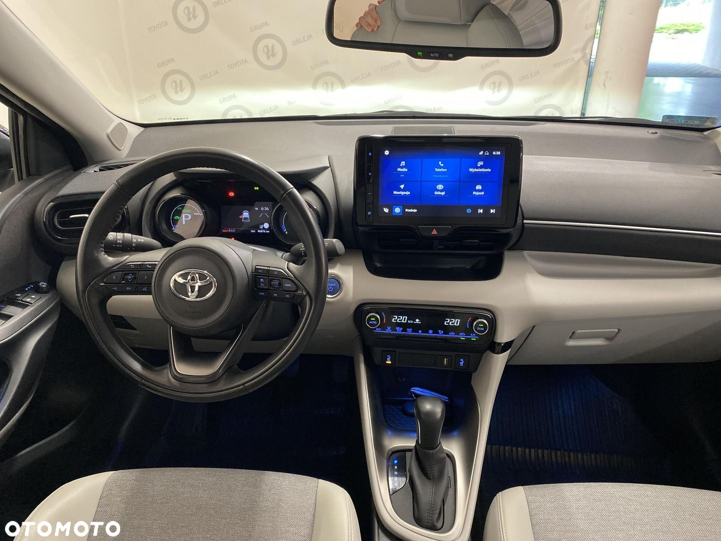 Toyota Yaris Hybrid 1.5 Executive - 3
