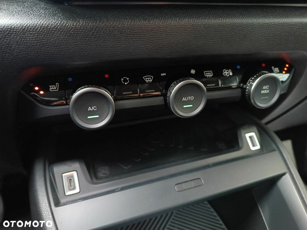 Citroën C4X 1.2 PureTech Shine Pack S&S EAT8 - 22