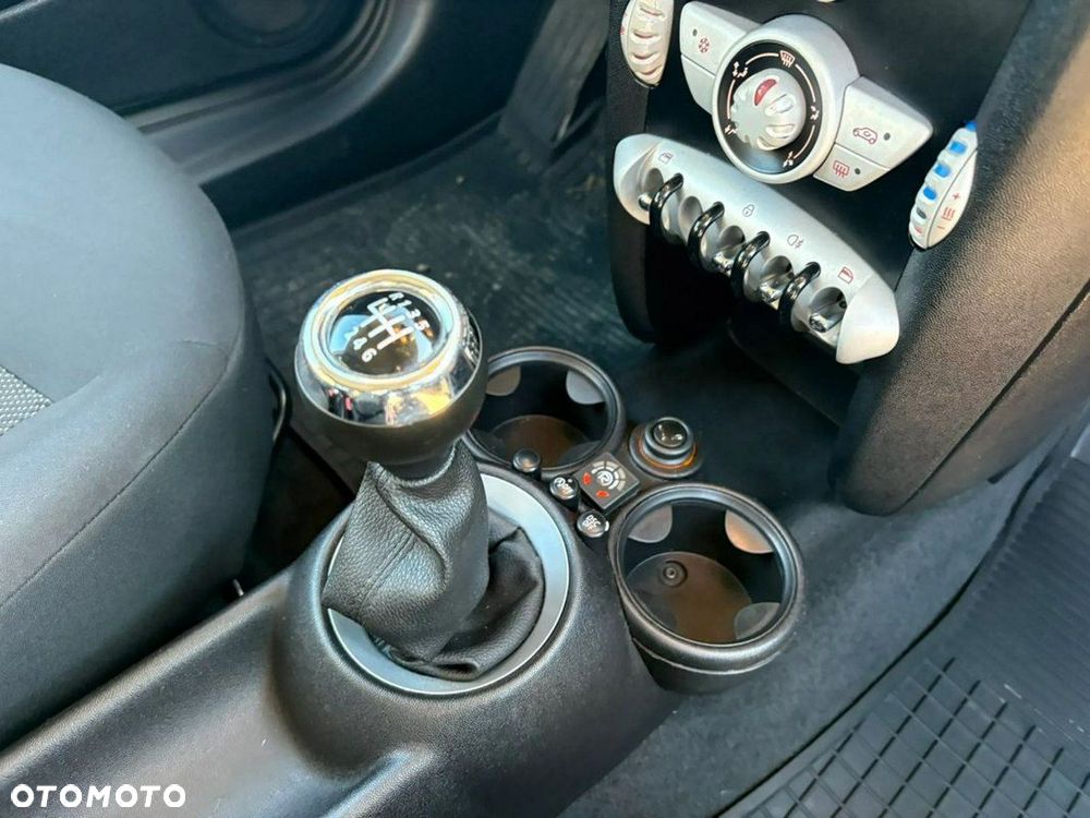 MINI Clubman One - 17