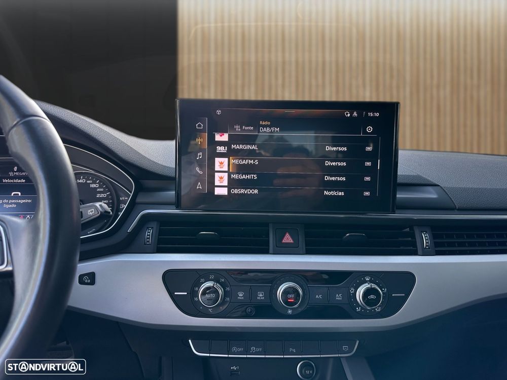 Audi A4 Avant 30 TDI S tronic - 13