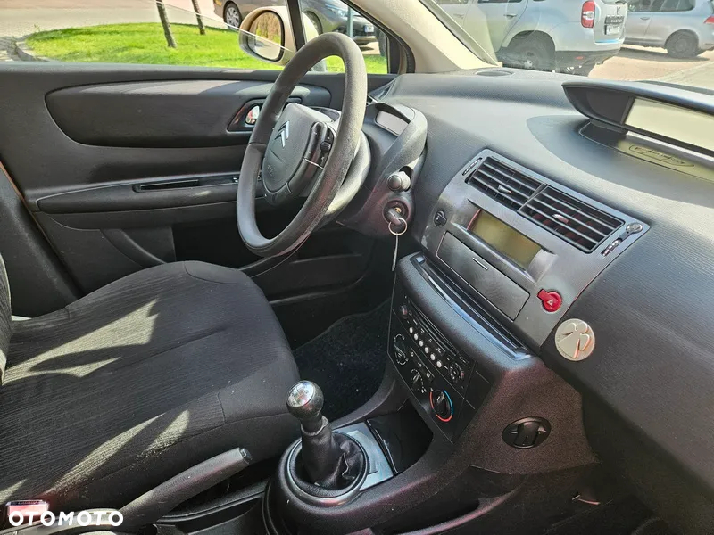 Citroën C4 1.4 16V Impress - 6