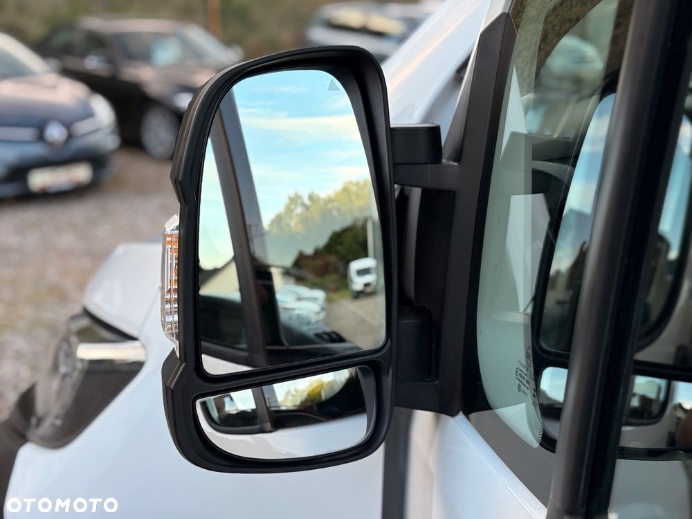 Peugeot Boxer 335 L3H2 Premium - 21