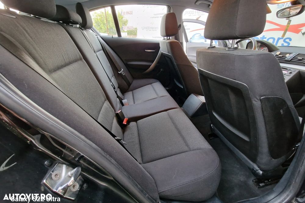 BMW Seria 1 120i - 4