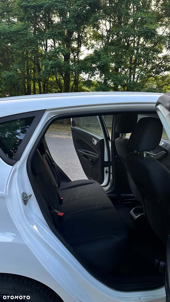 Ford Fiesta 1.25 Ambiente - 9