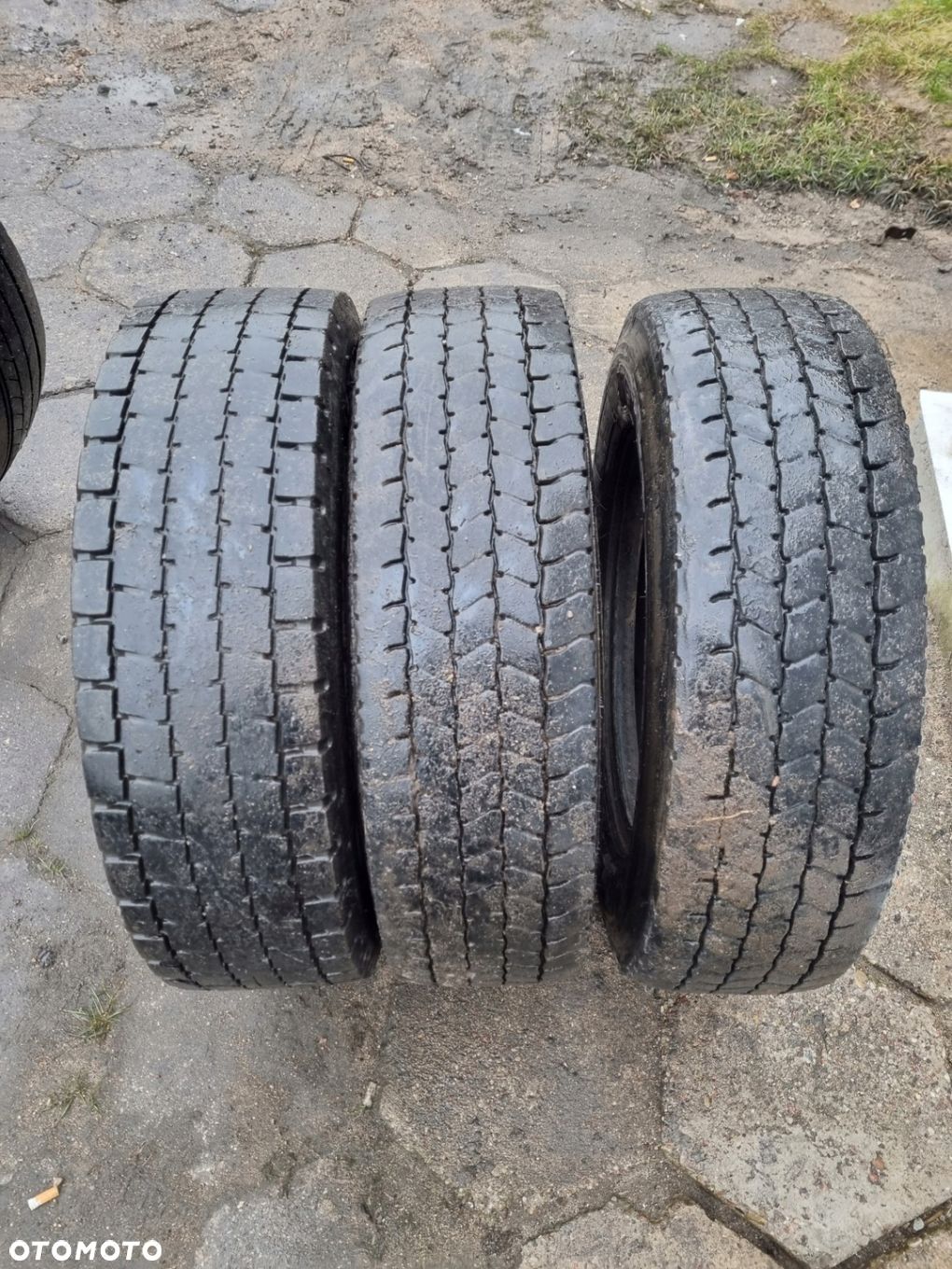 OPONA KOŁO MICHELIN 215 75 R 17,5 6mm - 1