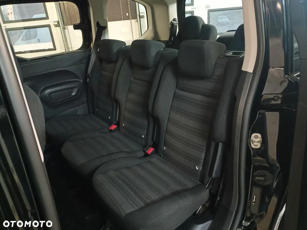 Opel Combo 1.2 Turbo Start/Stop Innovation - 17