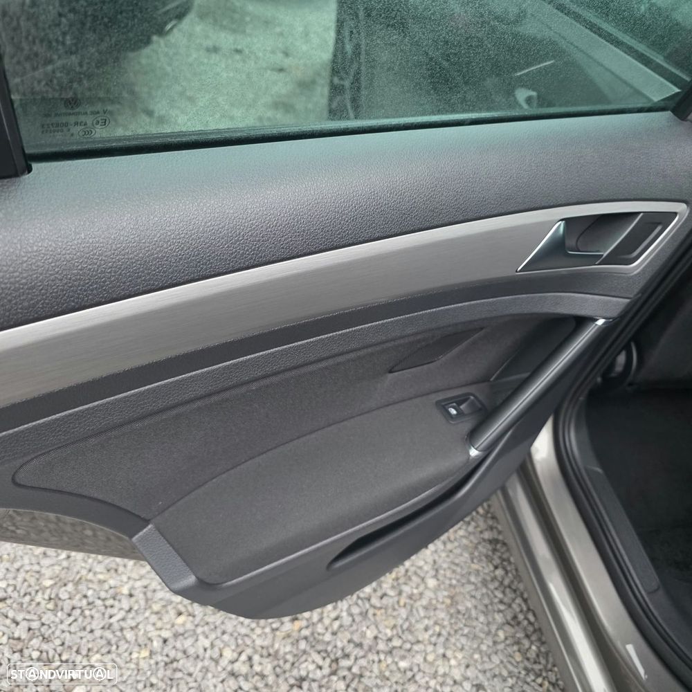 VW Golf Variant 1.6 TDi GPS Edition - 33