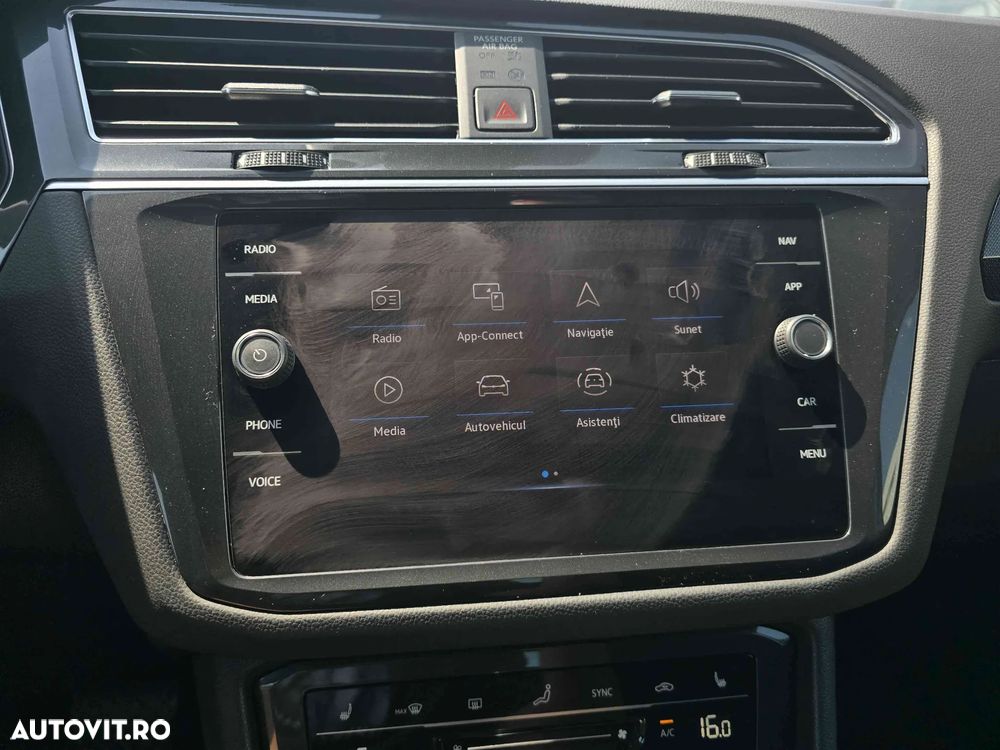 Volkswagen Tiguan - 13