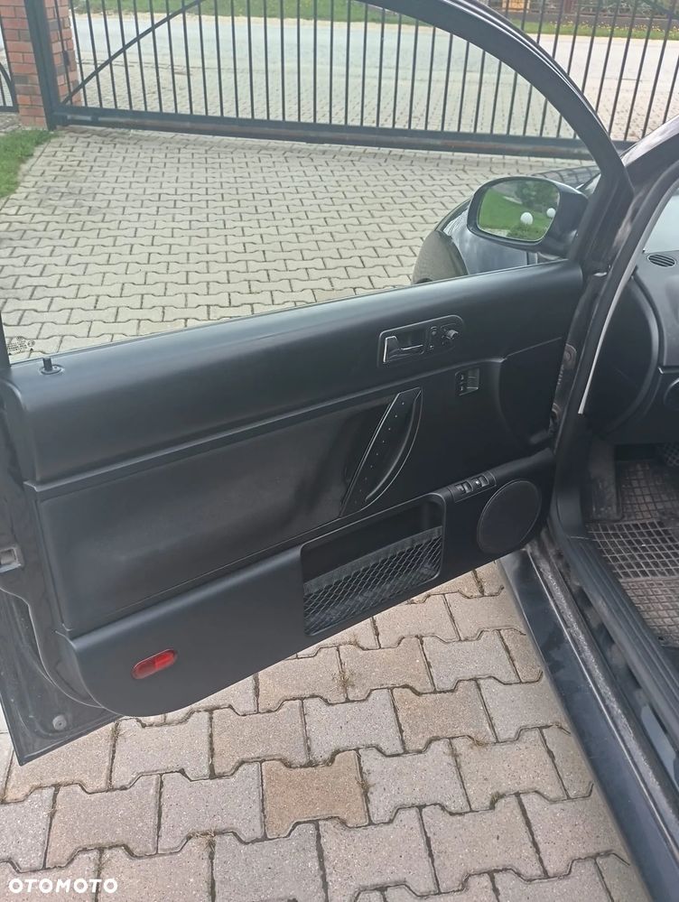 Volkswagen New Beetle 1.9 TDI - 12