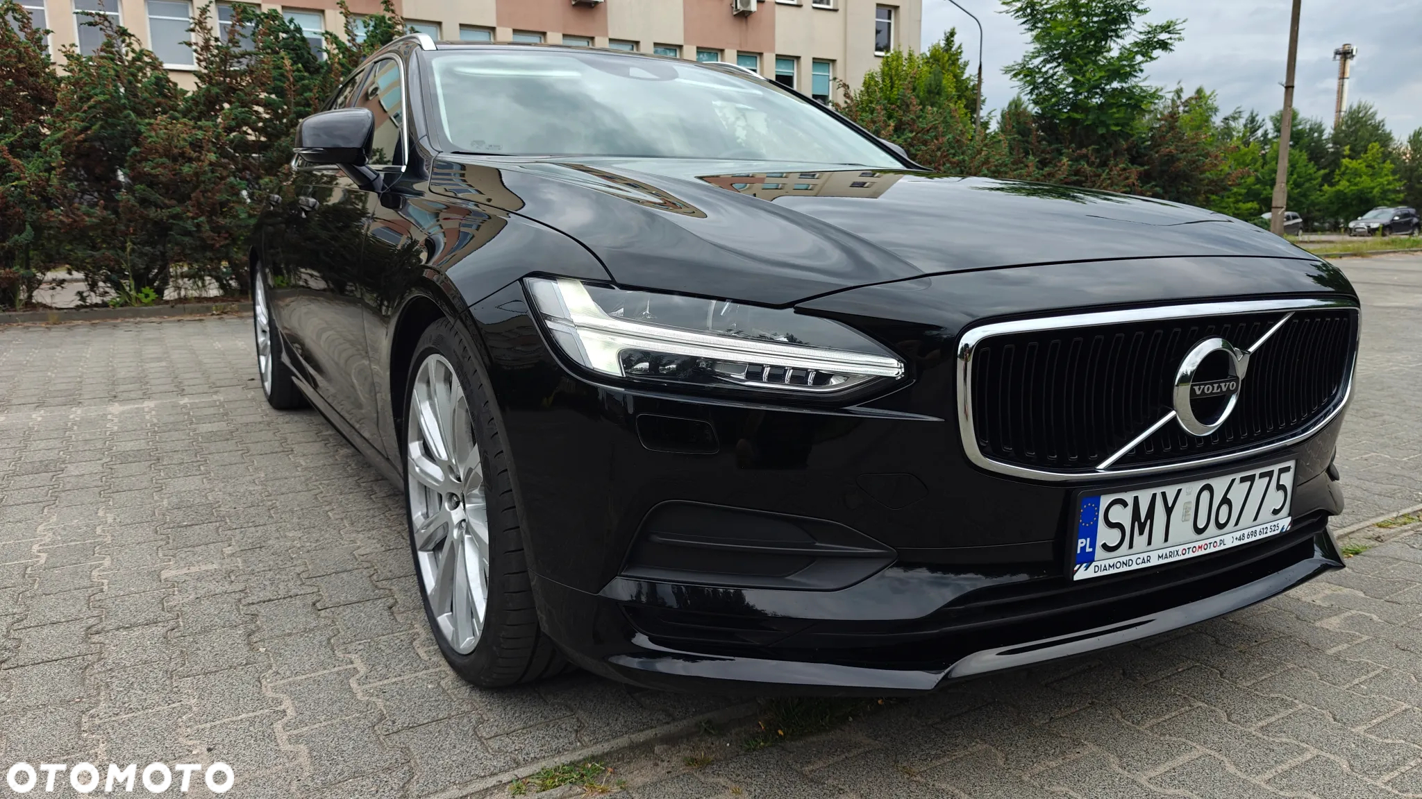 Volvo V90 D4 Momentum Pro - 15